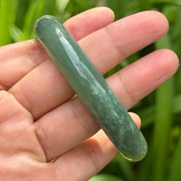 64mm inner diameter green xiuyu jade bangle 0587 - Picture 4 of 10